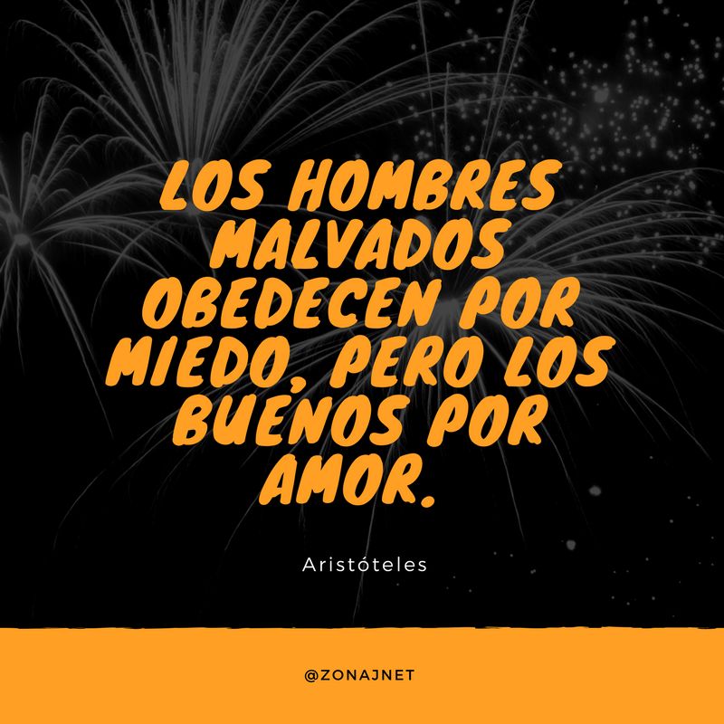 Fuegos artificiales explotando en un cielo negro y palabras sobre el miedo